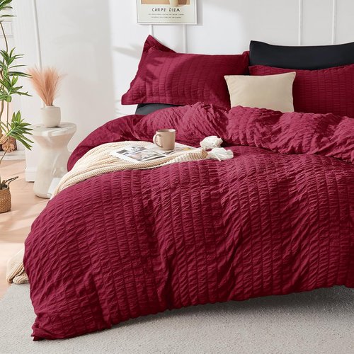 HYMOKEGE Comforter Set - Luxury 7-Piece All-Season Bedding in Red & Black | Full Size, Seersucker Design