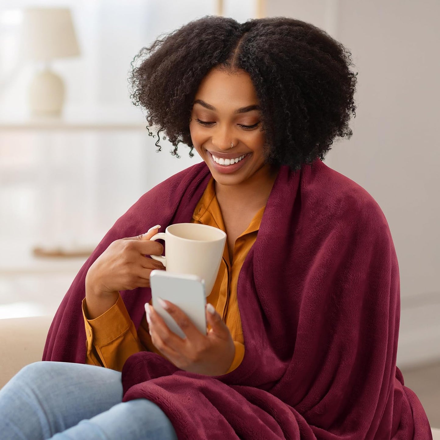Utopia Bedding Fleece Blanket - Luxury Anti-Static Soft Microfiber Throw in Burgundy | 50x60 Inch