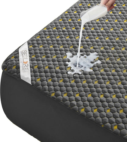 Skiennix Waterproof Mattress Protector - Twin Size Fitted Pad, Soft Breathable 3D Air Fabric, Noiseless & Washable - Carbon Gray