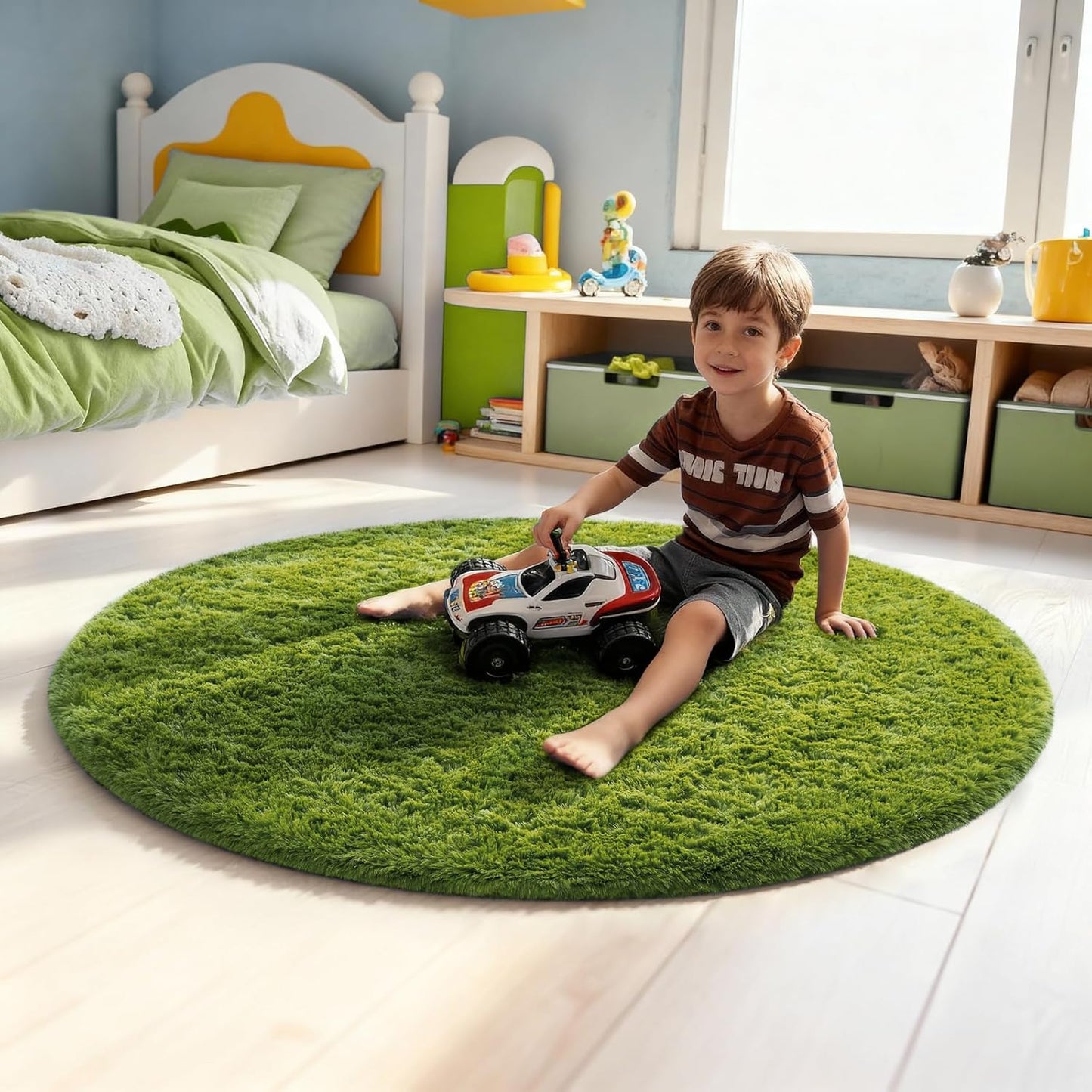 Ophanie Green Round Rug - 4Ft Plush Shaggy Area Rug for Kids' Room Decor | Soft Fluffy Carpet