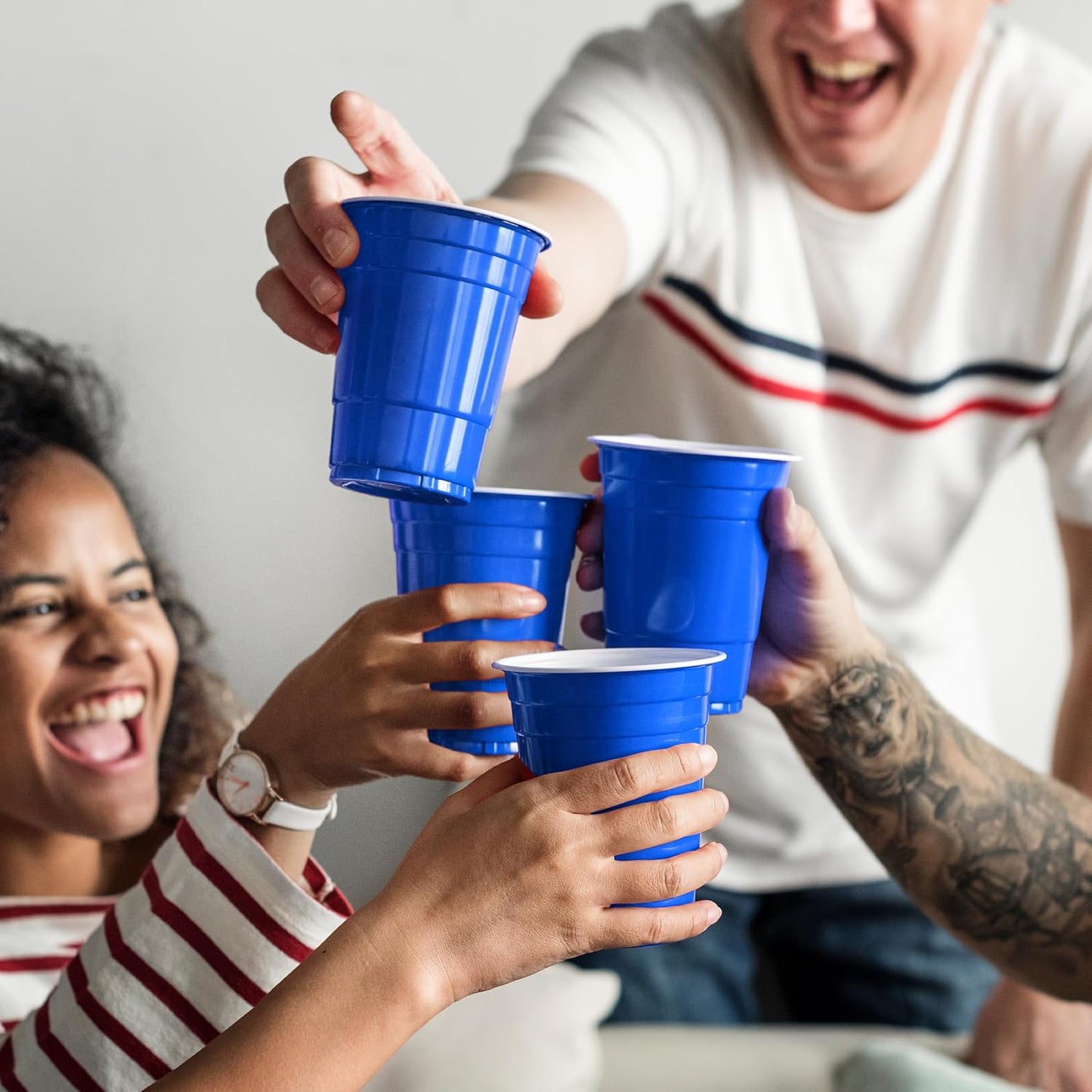 PAMI 16oz Blue Plastic Party Cups - Pack of 30 Disposable Drinking Glasses for Iced Tea, Beer & Cocktails