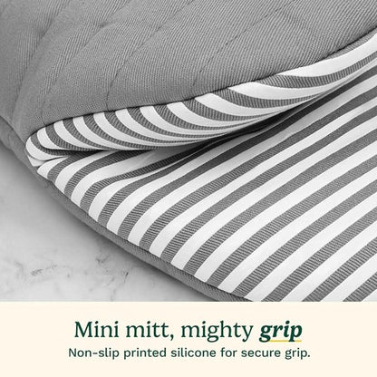 Cuisinart Mini Oven Mitts - Heat-Resistant 5.5” x 8” Kitchen Mitts with Non-Slip Silicone | Durable for Cooking & Baking
