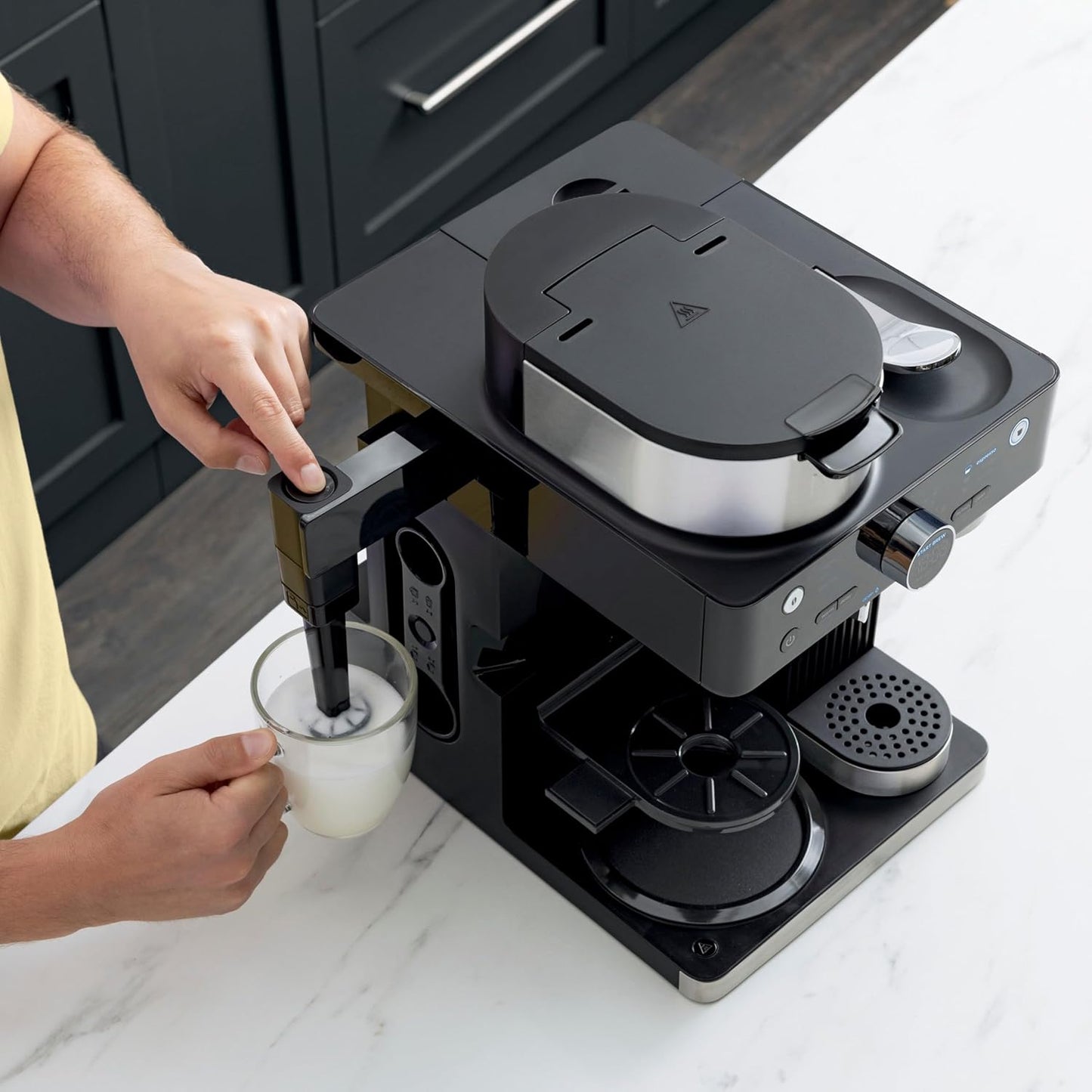Ninja CFN602 Espresso & Coffee Barista System - Ristretto Function, Single-Serve & 12-Cup Carafe, Built-In Frother