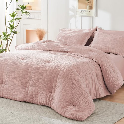 HYMOKEGE Rose Gold Queen Comforter Set Seersucker 7 Pieces, All Season Luxury Bed in a Bag for Bedroom, Bedding Set with Comforters, Sheets, Pillowcases & Shams