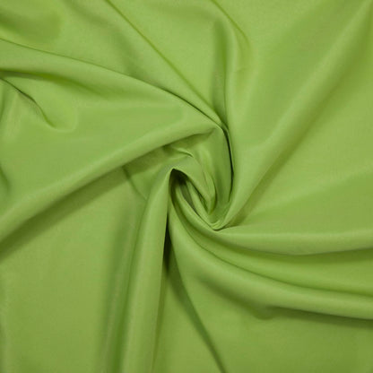 Gee Di Moda Rectangle Tablecloth - 60 x 84 Inch Apple Green Table Cloth for 5 Foot Rectangle Table - Heavy Duty Washable Fabric - for 5 Ft Buffet Table, Holiday Party, Dinner, Wedding & Baby Shower