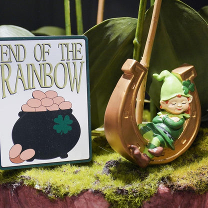 Braxio St. Patrick's Day Decorations | Resin Gnome Collectible Figurines - Green Gnome & Gold Horseshoe Centerpieces (3.75" x 1.5" x 3.75")