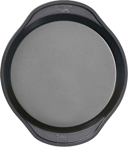 Wilton Gold Non-Stick Round Cake Pan - Premium Warp-Resistant Design, 9 x 1.5 in