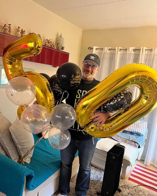 Gold Number 70 Balloon - 40 Inch Golden 70th Birthday Decorations for Men & Women