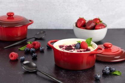 Kook Mini Cocotte Set - Small Casserole Dishes with Lids & Handles | Oven Safe 350°F, 12 oz, Set of 4 (Crimson Ombre)