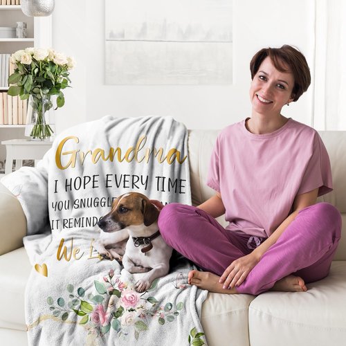 Hexagram Great Grandma Gift - Big Hug Soft Flannel Wearable Blanket From Grandchildren for Birthday