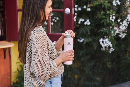 Stanley AeroLight Transit Bottle 20 oz - Lightweight Insulated Stainless Steel | Locking Lid & Leak Resistant | BPA-Free Navy