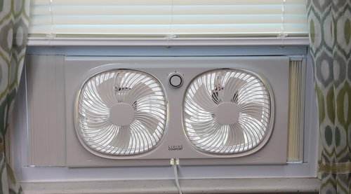 Comfort Zone Living Comfort 9-Inch Twin Window Fan with 2 Speeds & Individually 180° Rotating Fan Heads, Removable Bug Screen – Ideal for Home, Kitchen, Bedroom & Office
