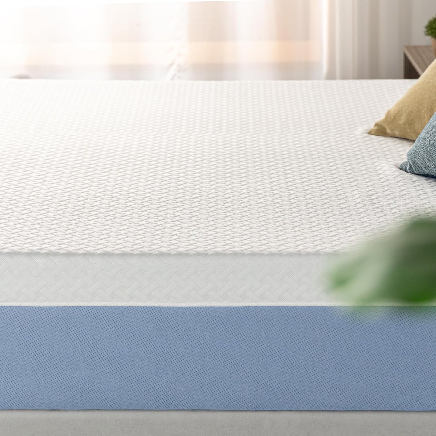 Zinus 10 Inch Queen Memory Foam Mattress - Cooling Comfort, Fiberglass Free, Medium Feel, Safe Materials