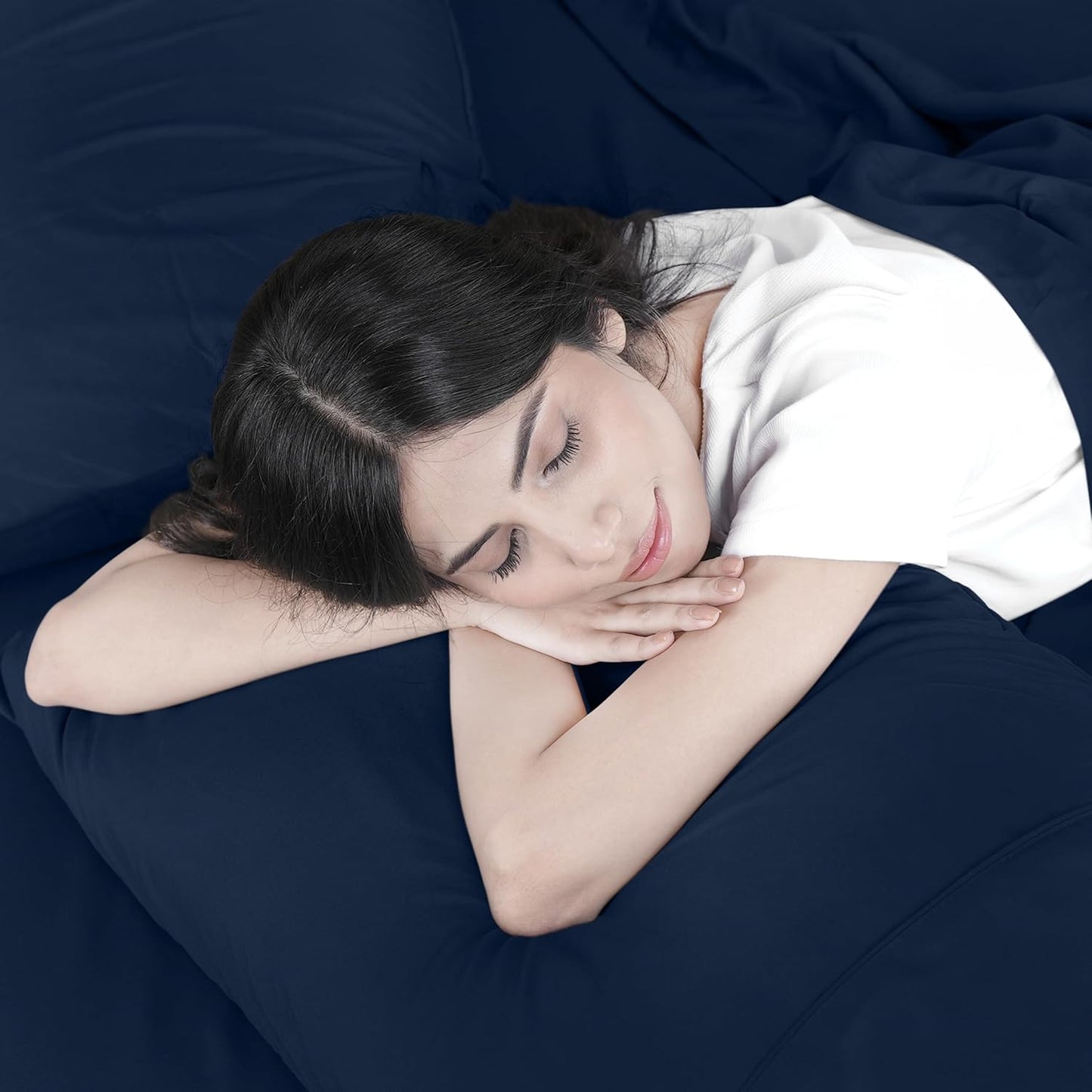 Utopia Bedding Queen Size Sheet Set - Soft, Breathable Microfiber, Includes 1 Fitted Sheet, 1 Flat Sheet & 2 Pillowcases - Navy