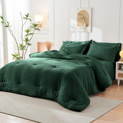 HYMOKEGE Emerald Green Twin Comforter Set Seersucker 5 Pieces, All Season Luxury Bed in a Bag for Bedroom, Bedding Set with Comforter, Sheets, Pillowcase & Sham