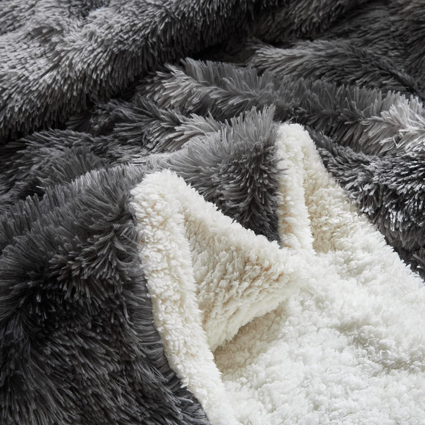 Luxury Faux Fur Shaggy Fluffy Comforter Set King Size Mixed Black and White Long Hair, 3 Pieces Plush Flannel Sherpa Backing Reversible Soft Microfiber Bedding Set Super Warm for Winter