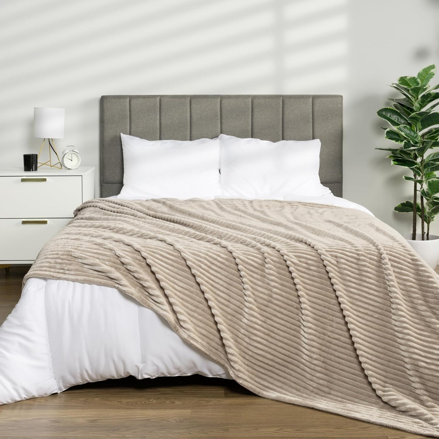 PAVILIA Cozy Fleece Bed Blanket King - Super Soft Plush Luxury Flannel Throw | Warm Ribbed Microfiber (Taupe Tan, 90x108 Inches)