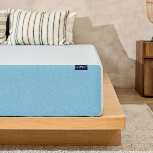 LIFEMENT Queen 10 Inch Cooling Gel Memory Foam Mattress in a Box | Medium Firmness, Fiberglass Free, CertiPUR-US & Oeko-TEX Certified Foam, 80''L x 60''W