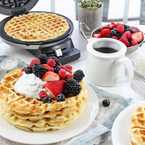 Cuisinart Round Classic Waffle Maker, Brushed Stainless, WMR-CANAS