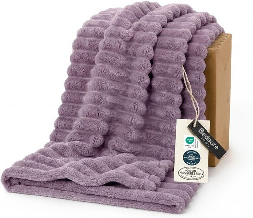 Bedsure GentleSoft Throw Blanket - Cozy Light Purple Couch Blanket for Women | Perfect Gift for Mom, 50x60 Inches
