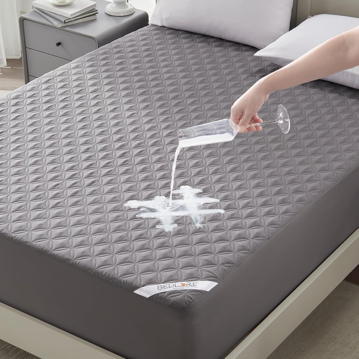 Skiennix Waterproof Mattress Protector - Noiseless Queen Size Pad with Deep Pocket | Soft & Breathable Gray Cover