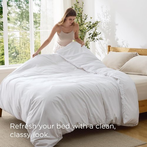 Bedsure Duvet Cover - Queen Size Luxury Soft Bedding, Double Brushed All Season, White, Zipper Closure (90"x90")