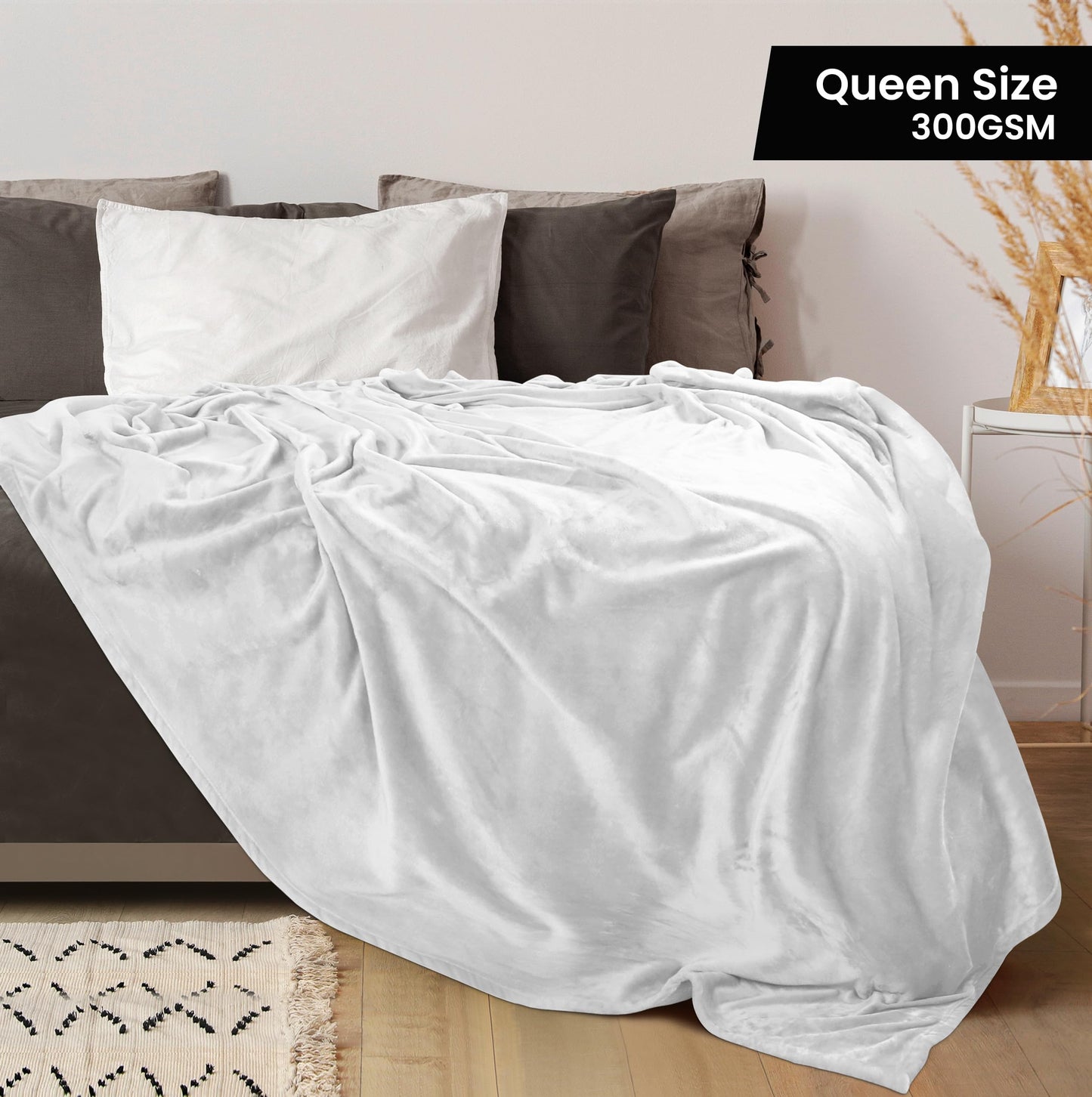 Utopia Bedding White 300GSM Fleece Blanket (Queen Size - 90x90 Inch) Luxury Soft Bed Blanket (Bulk Pack of 9)