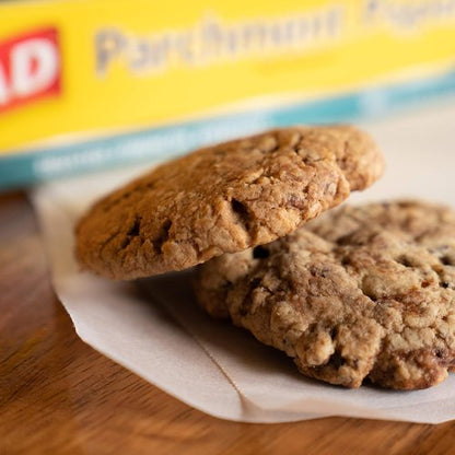 Glad Parchment Paper for Baking - 50 Sq Ft White Roll for Easy Food Storage & Everyday Use