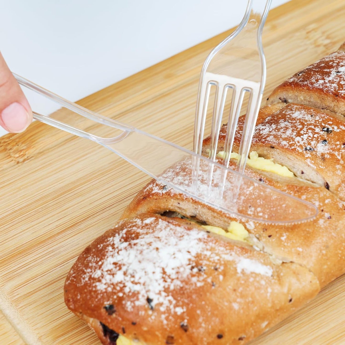 SACATR Heavy-Duty Disposable Plastic Forks - 100 Count, BPA-Free & Heat Resistant for Parties & Events