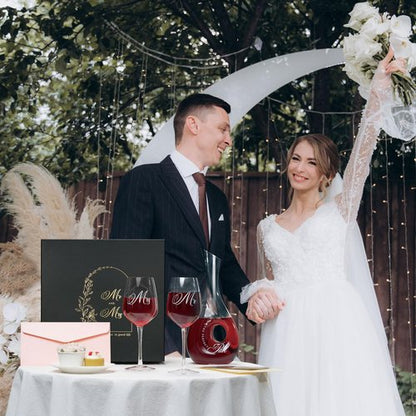 AW BRIDAL Wedding Gifts Bridal Shower Gifts Engagement Gift for Couples Newlyweds Mr and Mrs Wine Glasses Wedding Glasses Bride Gift Anniversary Wine Decanter Set