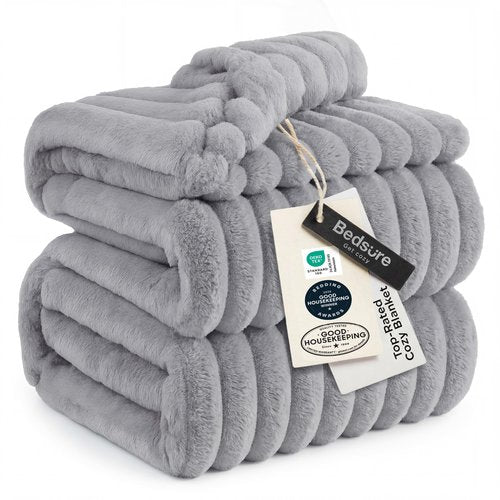 Bedsure GentleSoft Full Size Blanket for Bed - Cozy Soft Blankets for Womenn, Cute Large Fleece Throws for Girls, Light Grey, 84x90 Inches