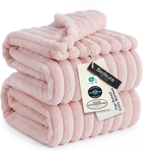 Bedsure GentleSoft King Size Blanket - Cozy Crystal Pink Fleece Throw, 108x90 Inches for Ultimate Comfort