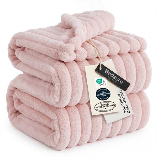 Bedsure GentleSoft Crystal Pink Full Blanket for Bed - Cozy Soft Blankets for Women, Cute Large Throws for Girls, 84x90 Inches