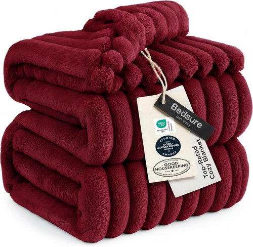 Bedsure GentleSoft Full Blanket - Cozy Red Throw for Women | Large 84x90 Inches Softness