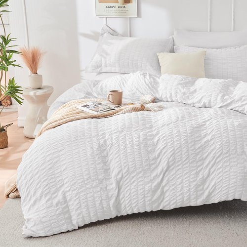 HYMOKEGE White Duvet Cover Queen Size, Ultra Soft 3-Piece Seersucker Duvet Cover Set with Zipper Closure, Soft Brushed Microfiber Bedding Set with 8 Corner Ties (90"x90", 2 Pillowshams)