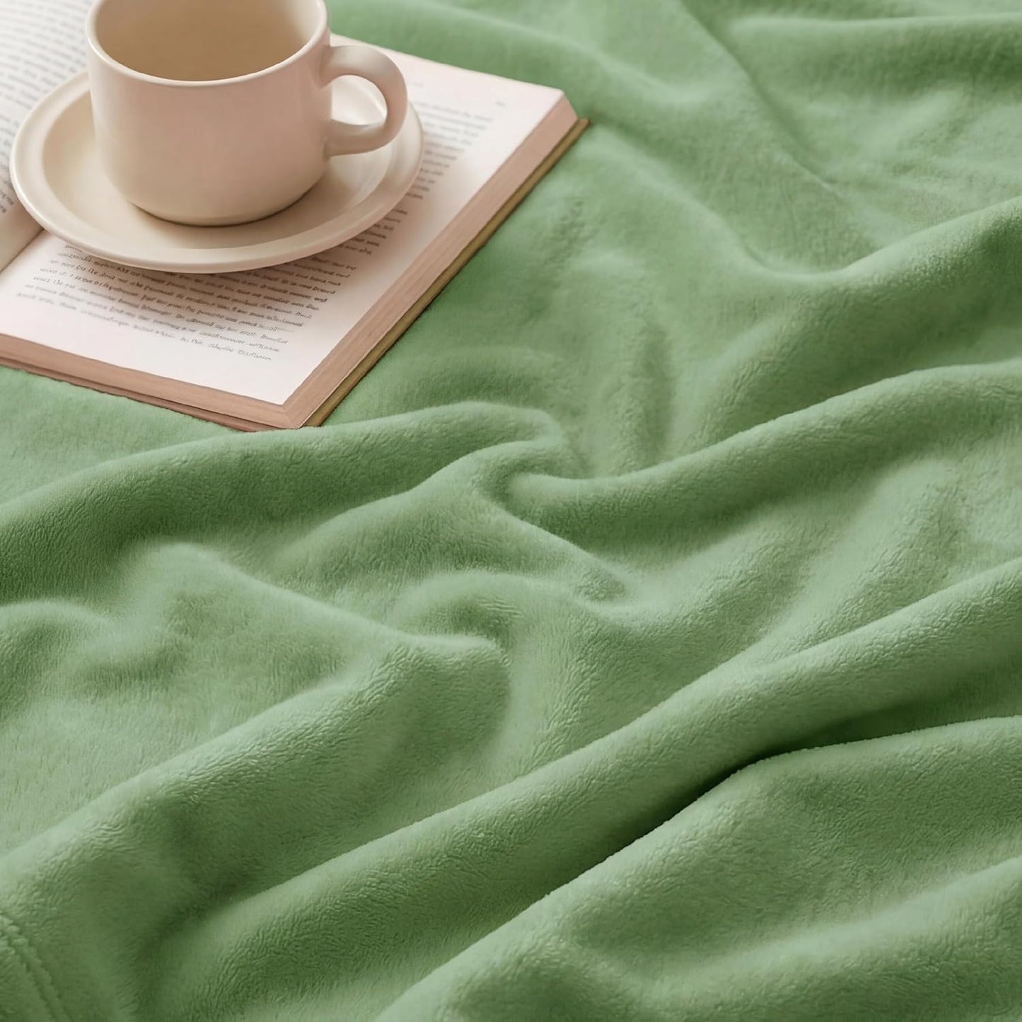 Bedsure GentleSoft Throw Blanket - Cozy 300GSM Fleece for Home Decor | Emerald, 50x60 Inches