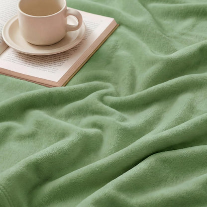 Bedsure GentleSoft Throw Blanket - Cozy 300GSM Fleece for Home Decor | Emerald, 50x60 Inches