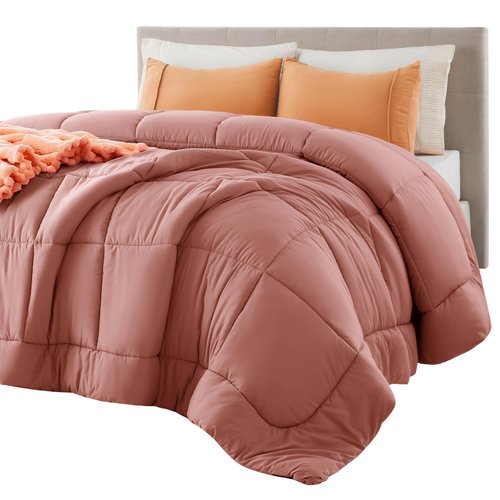 Bedsure Comforter Duvet Insert - Quilted Comforters Full Size, All Season Duvet, GentleSoft Down Alternative Bedding Blanket, with 8 Tabs, Gifts for Women/Men, Dusty Pink, Full 86 x 82 Inches