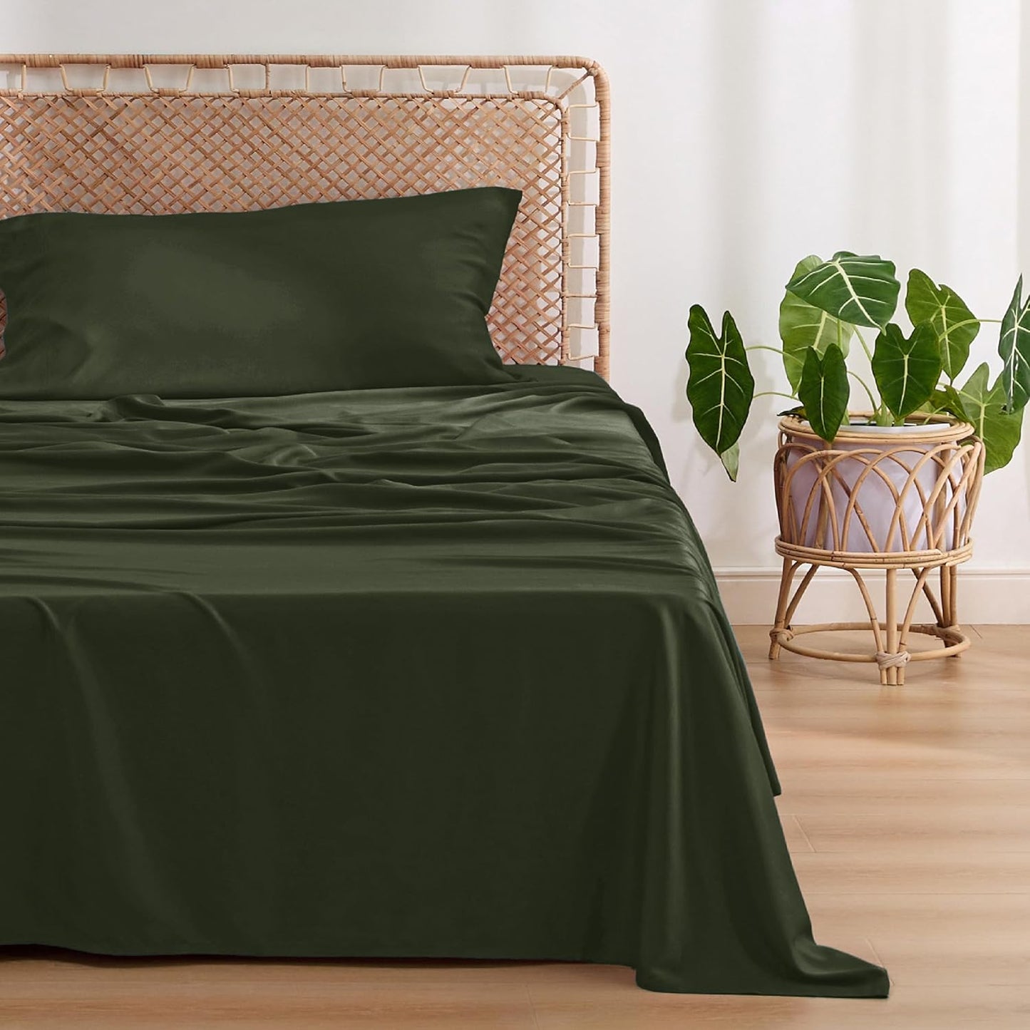 Bedsure Cooling Sheets - Twin XL Bamboo Rayon, Breathable & Soft Hotel Luxury Bedding | Olive Green