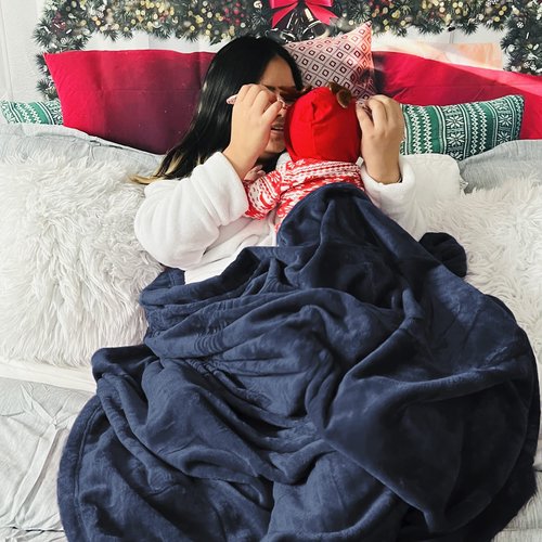 Bedsure GentleSoft Navy Blue Fleece Blankets King Size - Bed Blanket Soft Lightweight Plush Cozy Fuzzy Luxury Microfiber, 108x90 inches