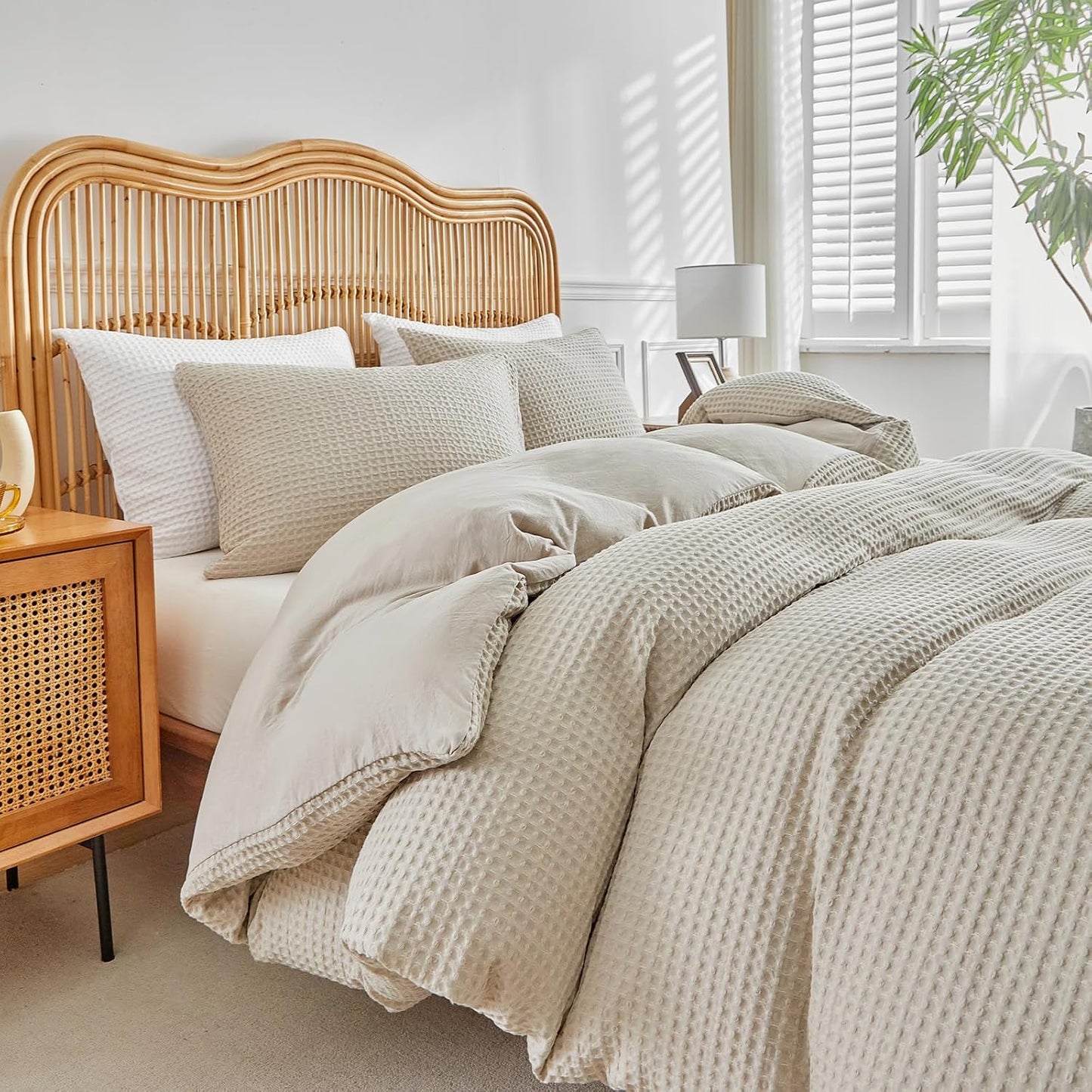 WARMDERN Waffle Weave Duvet Cover Set - Soft & Breathable Queen Size Microfiber Bedding in Khaki | 3 Pieces