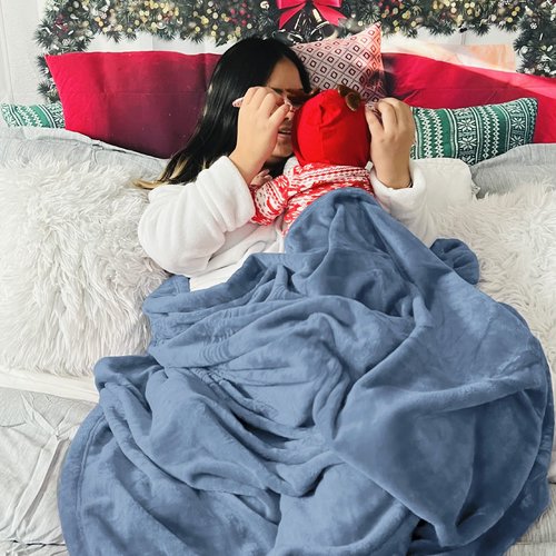 Bedsure GentleSoft Twin XL Fleece Blanket Dorm Bedding - Lightweight Soft Cozy Blankets for Bed, Sofa, Couch, Travel, Camping, Washed Blue, 66"x90"