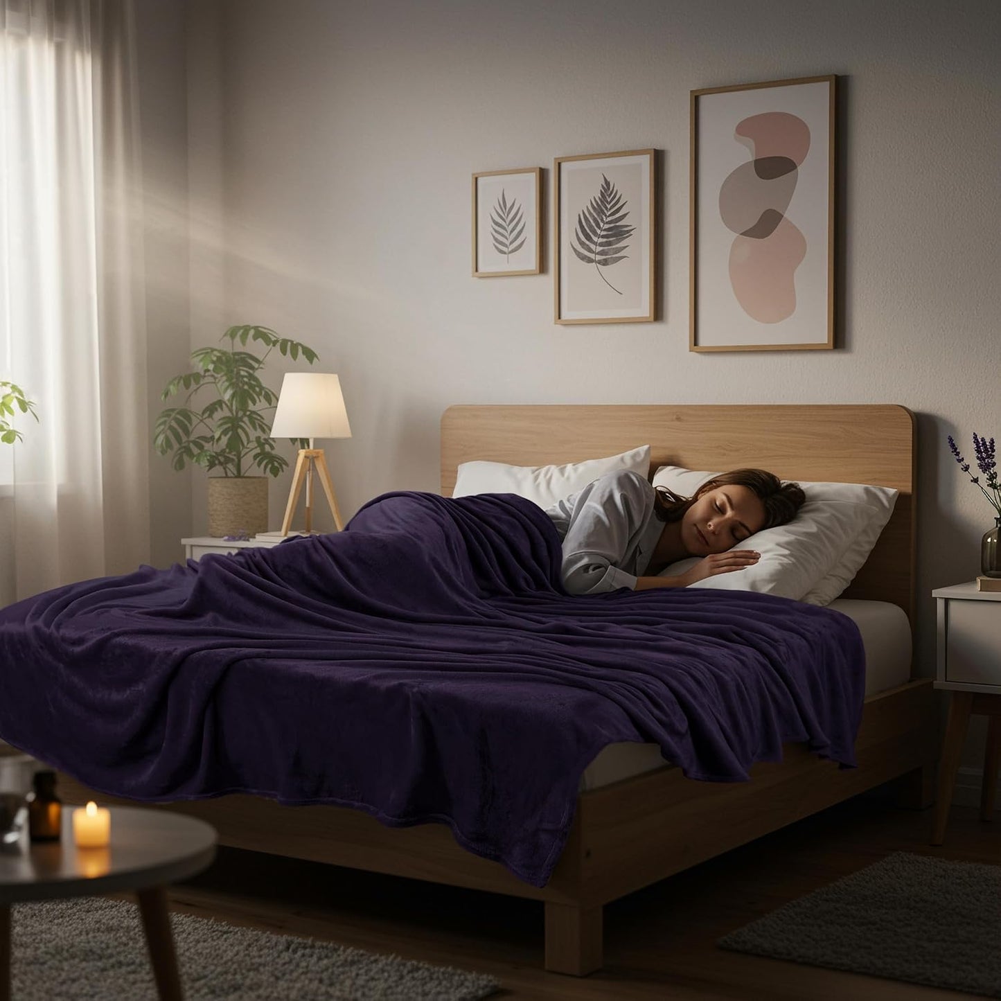 Utopia Bedding Fleece Blanket - Luxury Soft Microfiber Twin Size in Purple | Anti-Static 300GSM (60x80 Inch)