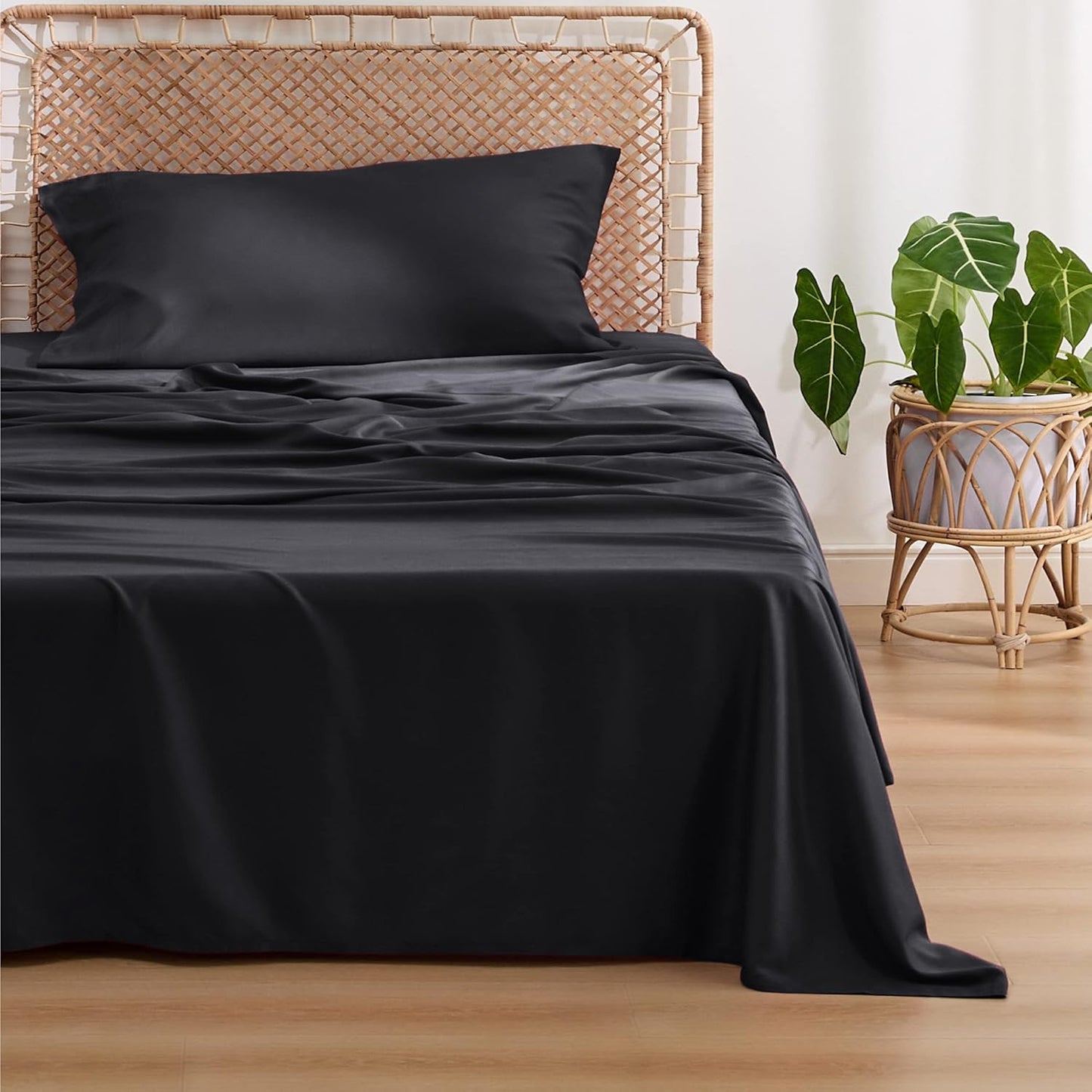 Bedsure Cooling Sheets - Twin XL Bamboo Rayon, Breathable & Soft, Deep Pocket Up to 16 Inches, Black