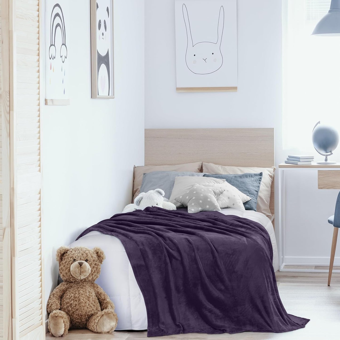 Utopia Bedding Fleece Blanket - Luxury Soft Microfiber Twin Size in Purple | Anti-Static 300GSM (60x80 Inch)