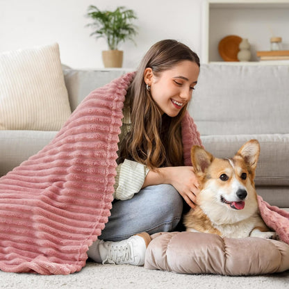 BEDELITE Fleece Throw Blanket - Soft & Warm 3D Ribbed Jacquard Design | Cozy Pink 50x60 Inches