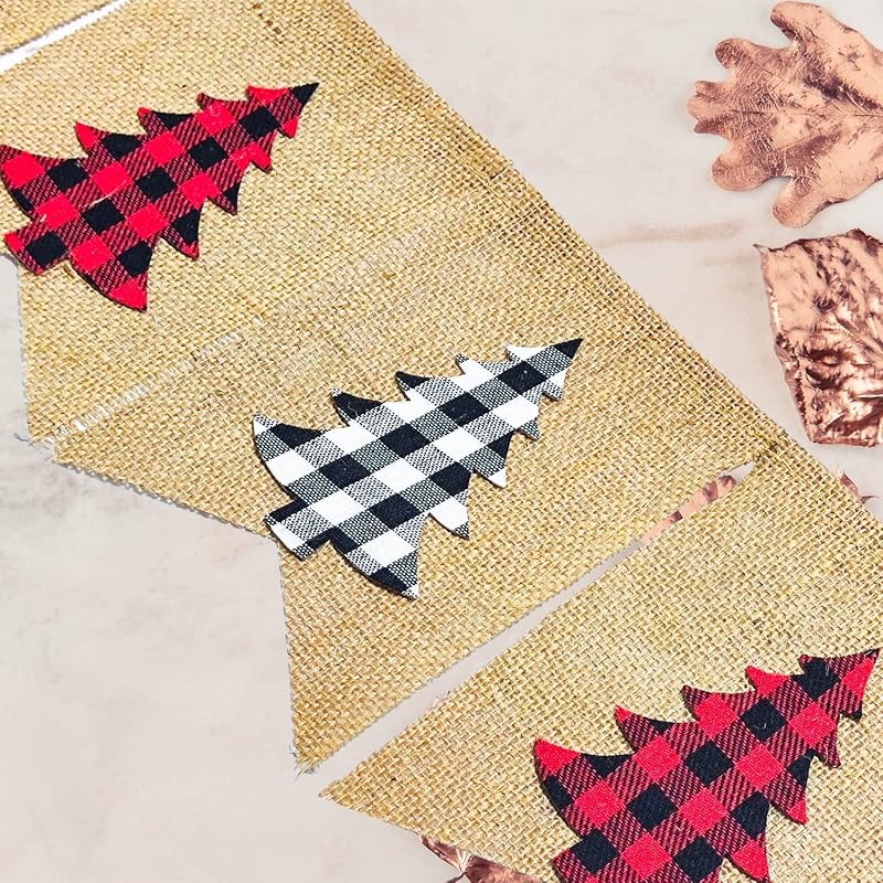 Buffalo Plaid Christmas Burlap Banner Garland with Tassels - 13x18cm Holiday Wall Decor