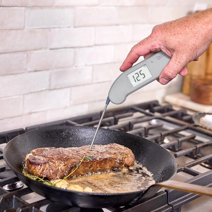 ThermoWorks Thermapen ONE Instant-Read Thermometer - Cayenne Pepper Red, No. 1 Recommended