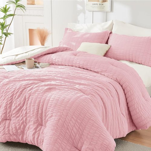 HYMOKEGE Queen Comforter Set - Luxurious 7-Piece Seersucker Bedding in Pink/Ivory for All Seasons