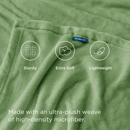 Bedsure GentleSoft Throw Blanket - Cozy 300GSM Fleece for Home Decor | Emerald, 50x60 Inches